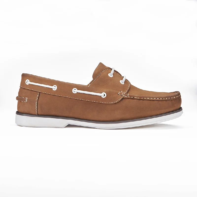 Men's casual shoes with a metallic trimDeck Shoe - Nubuck Tobacco