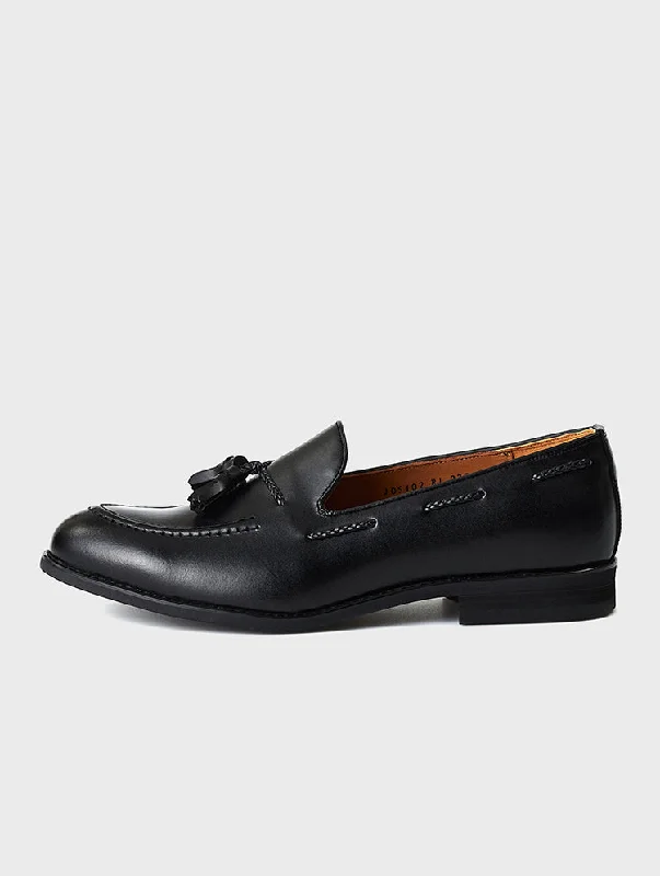 Men's loafers with a leather lacing systemDrucker
