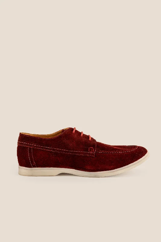 Men's casual sneakers with a mesh upperEric Red