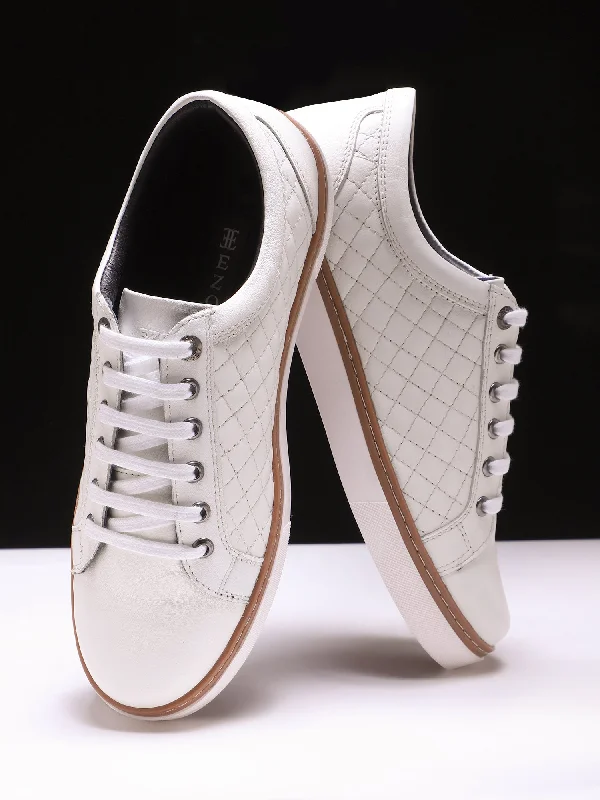 Men's casual shoes with a geometric patternEzok Men Casual White Leather Sneaker