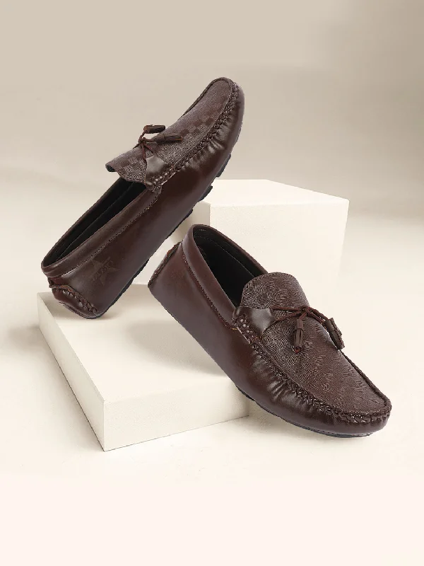 Men's casual shoes with a geometric patternMen Brown Textured Design Casual Tassel Slip On Driving Loafer and Moccasins