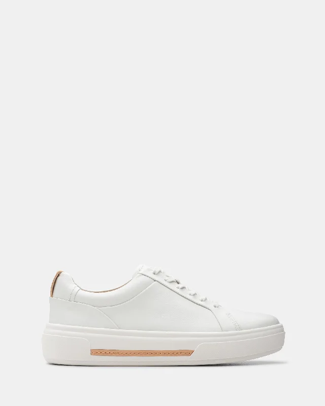 Men's loafers with a moc - toe designHollyhock Walk Off White Leather