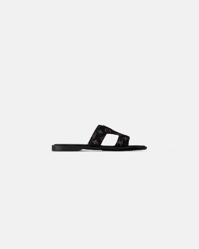 Men's slippers with a padded footbed for all - day comfortLouis Vuitton Oasis Mule - Black