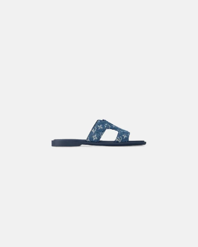 Men's slippers with a decorative pom - pom or tasselLouis Vuitton Oasis Mule -Blue