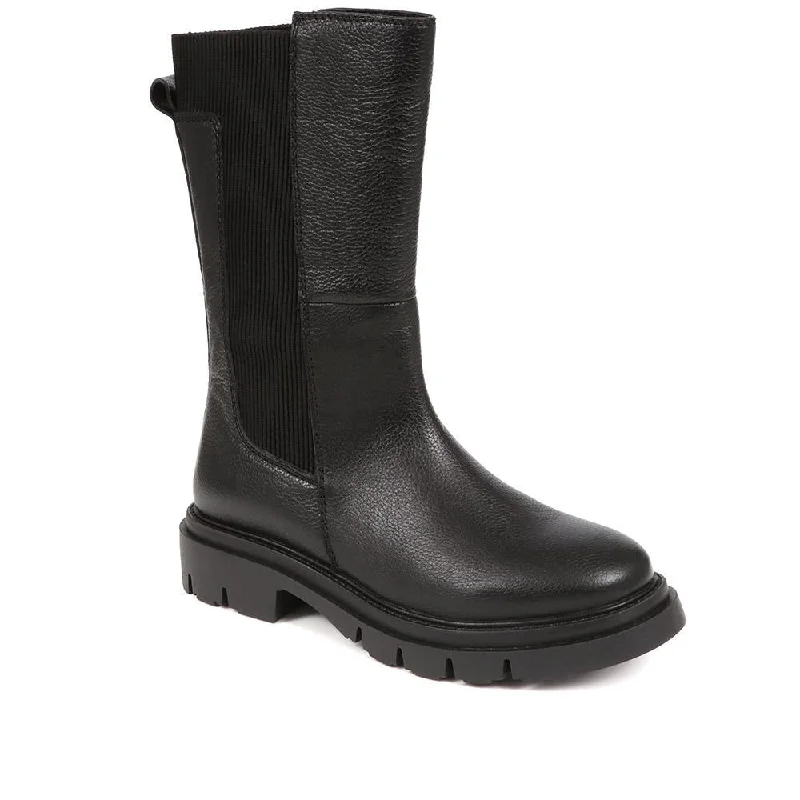 Loafers - style men's casual shoes for a relaxed vibeMalena Calf Boots  - MALENA / 324 372