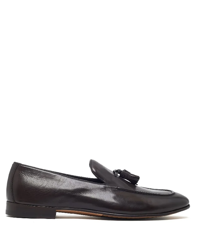 Men's loafers in a neutral color like black or brownMelbourne Brown Leather