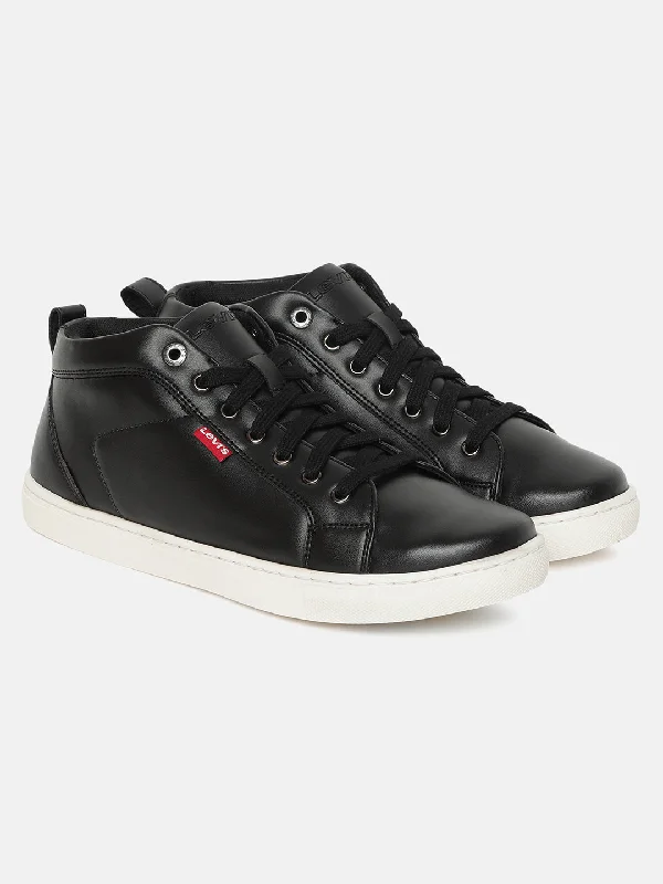 Leather men's casual shoes with a scuffed finishMen's Black Casual Shoes
