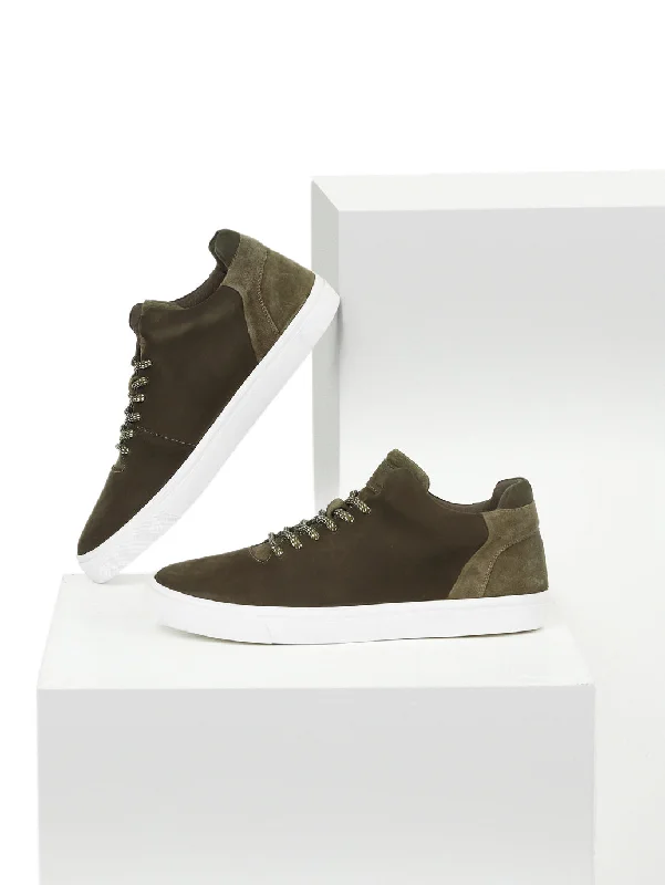 Men's casual shoes with a geometric patternMen's Dapper Olive   Casual Shoes