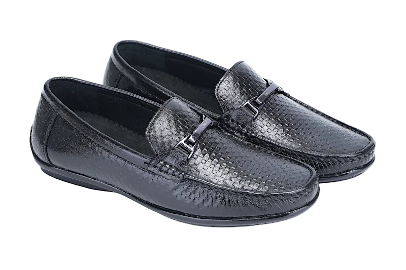 Men's loafers with a decorative buckleMens Leather Loafer Shoe 98002
