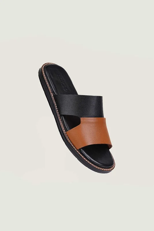 Men's slippers in a warm color like red or brownMen's Leather Slipper