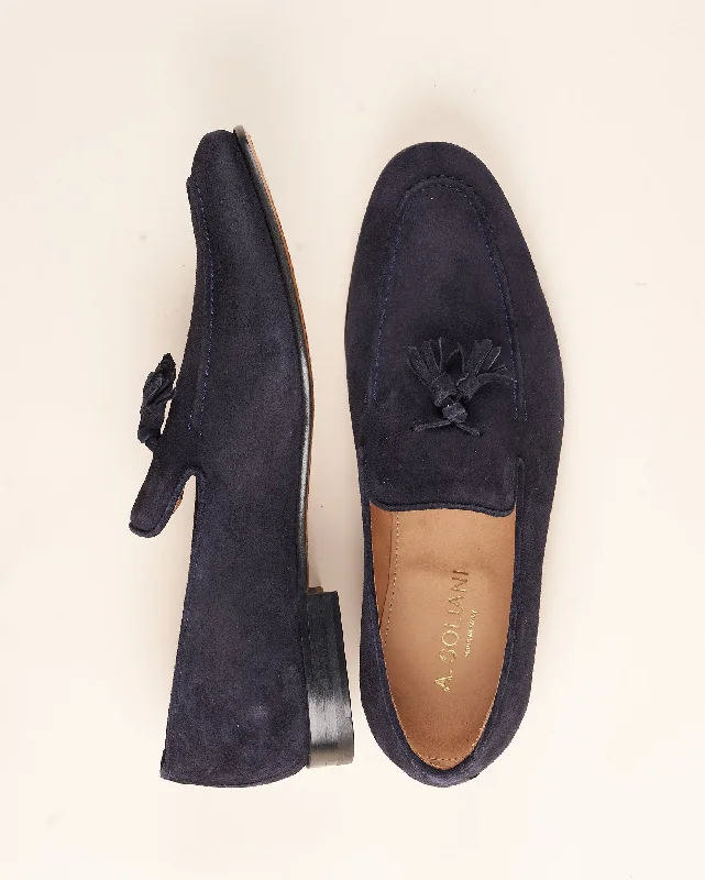 Men's loafers with a stretchy side panel for a better fitMirto - Men's Tassel Loafer Navy Suede