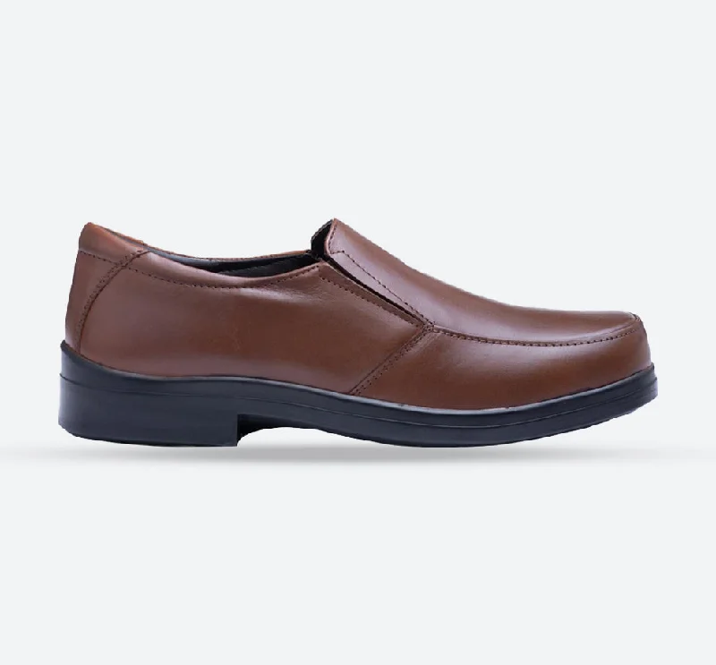 Men's casual shoes with a soft insole for cushioningMens Wide Fit Tredd Well Camelot Slip On Shoes - Tan
