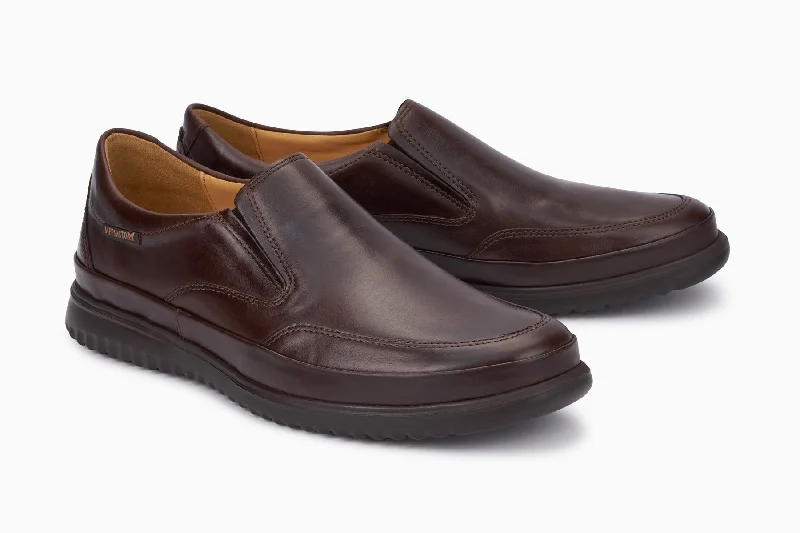 Men's loafers with a cushioned footbedMephisto Twain