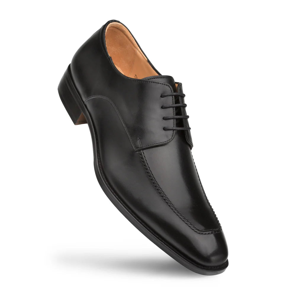 Men's Oxfords with a cap - toe design and a rubber heelMezlan Coventry 9204 Black Oxfords