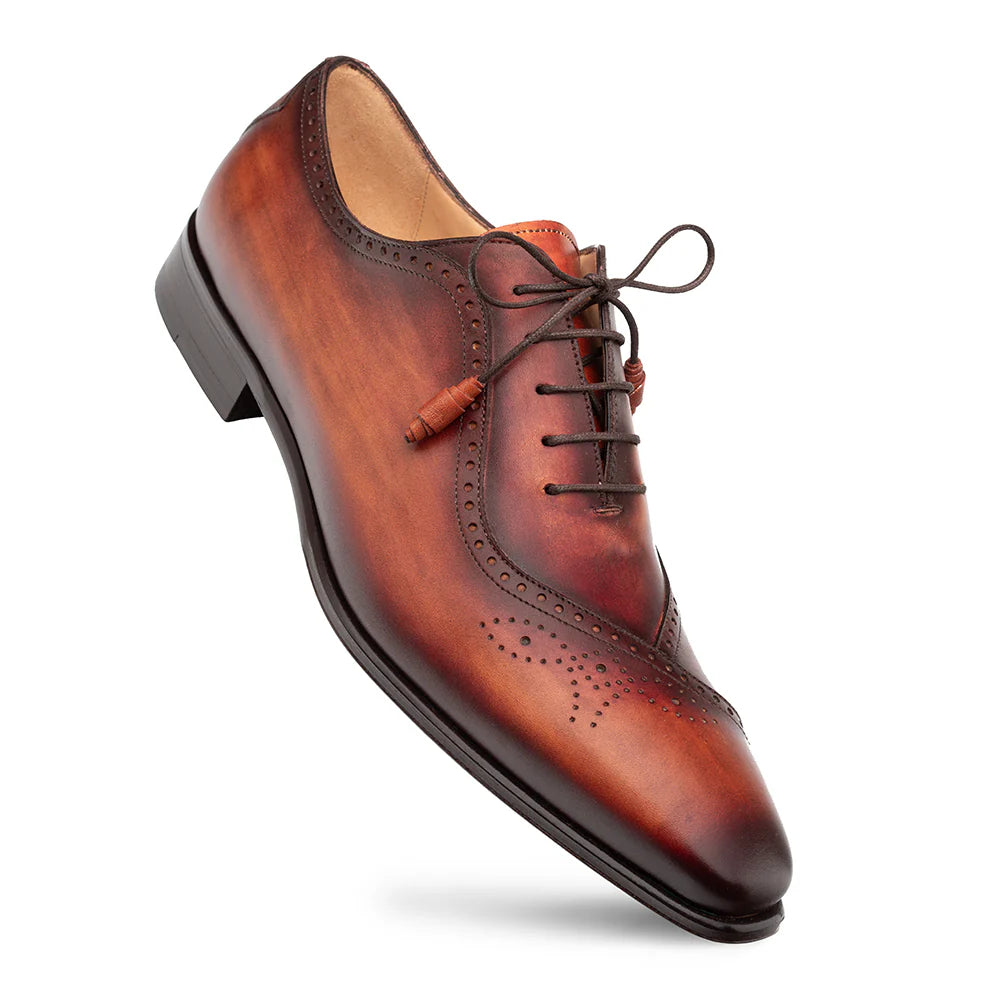 Men's Oxfords with a padded collar for a comfortable fitMezlan Gasset 21341 Cognac Rust Wing Tip Oxfords