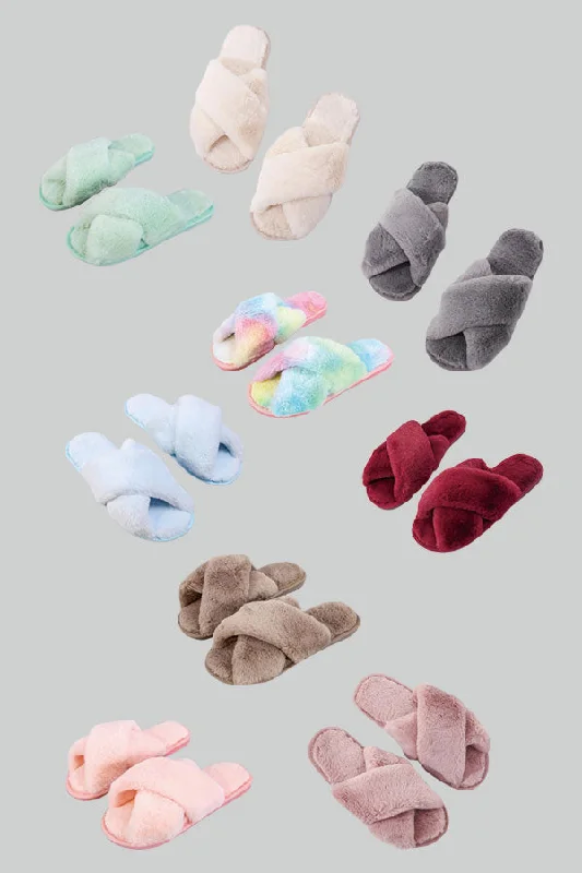 Men's slippers with a padded collar for comfortCross Plush Slippers