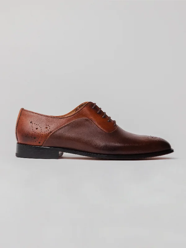 Men's Oxfords with a low - heeled design and a square toeBrax Oxford- Twin Color Brown