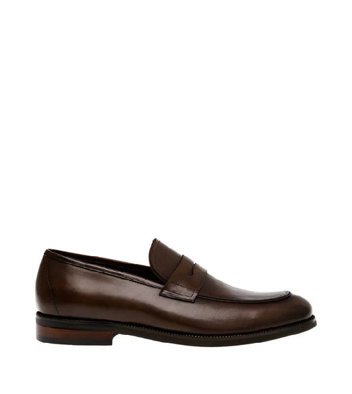 Men's loafers with a moc - toe designPARDITO BROWN LEATHER
