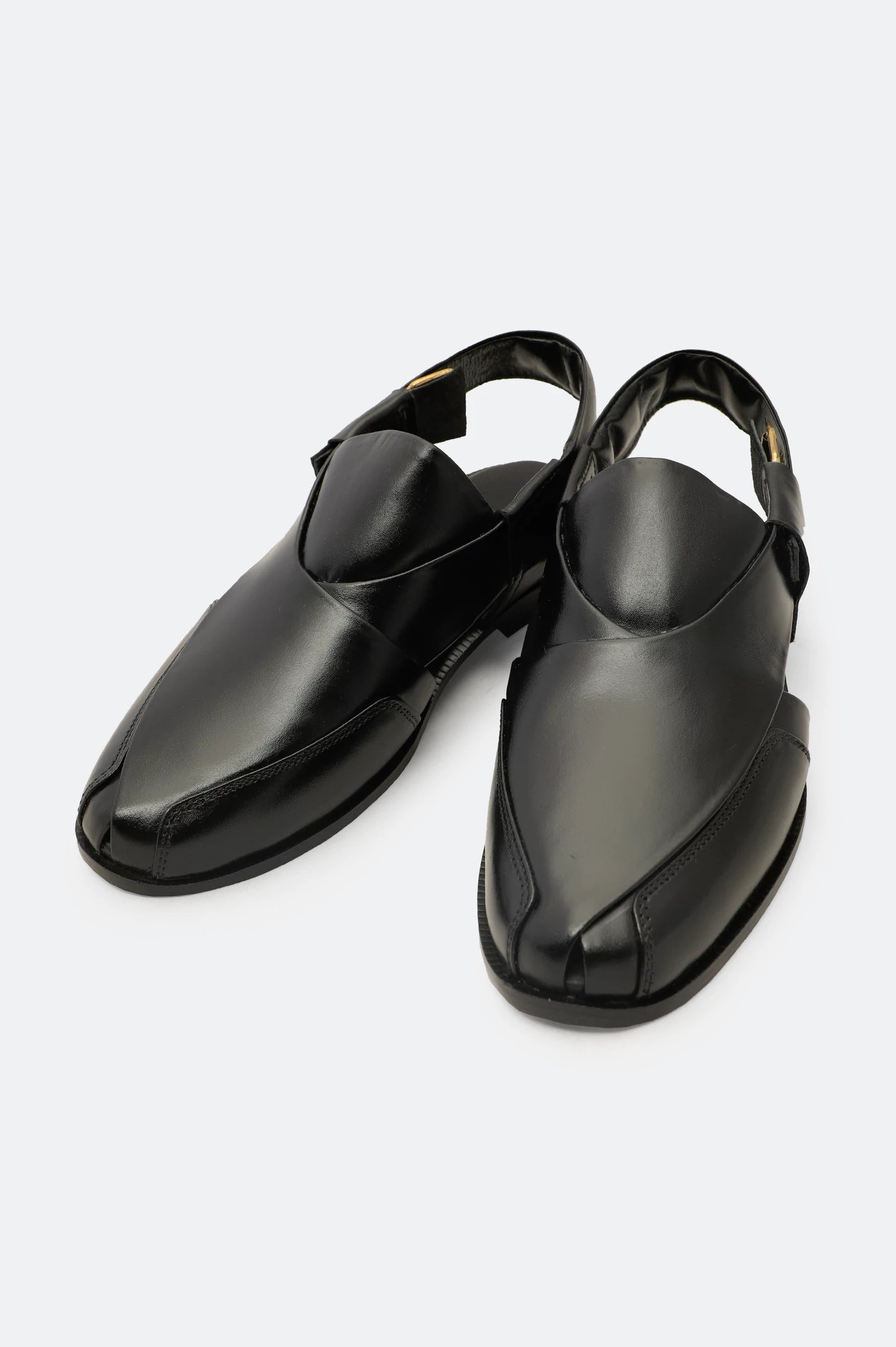 Men's slippers with a logo patch on the sideCasual Peshawari Sandal