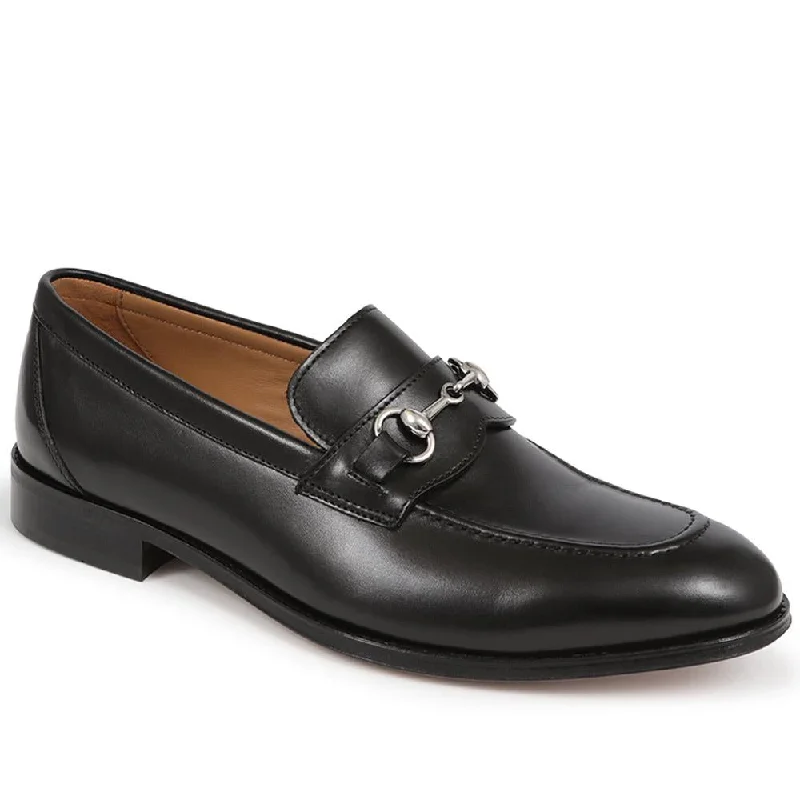 Men's loafers with a memory foam insoleReece Leather Loafers  - REECE / 325 745