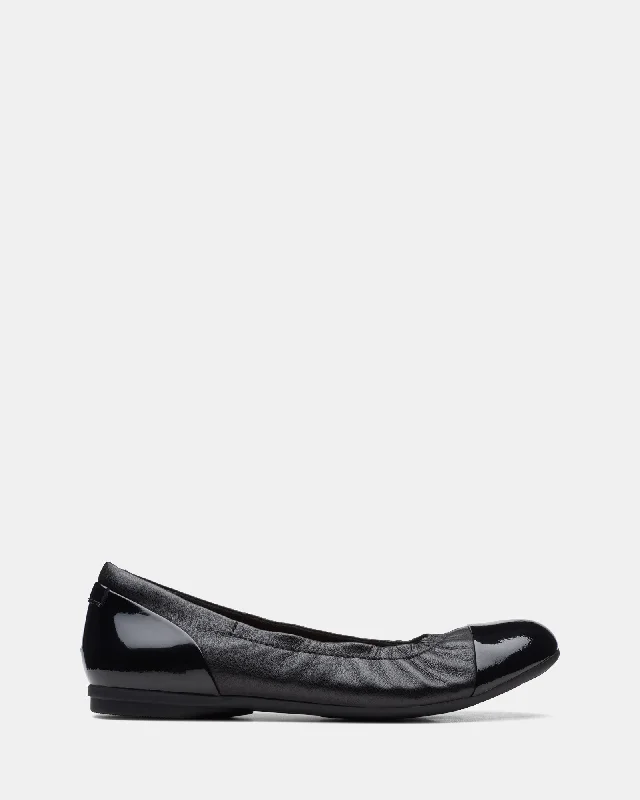 Men's loafers with a tassel front for a classic lookRena Jazz Black Leather