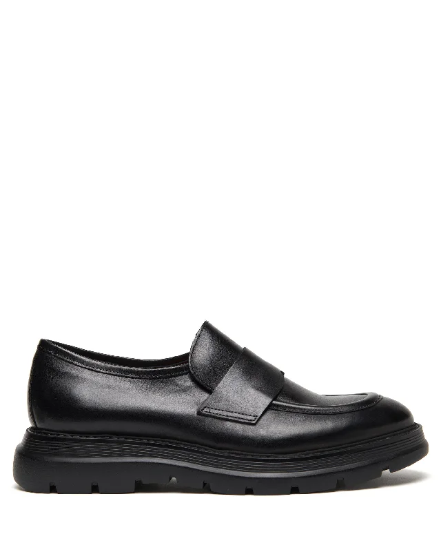 Men's loafers with a leather lacing systemRobbie Black Leather