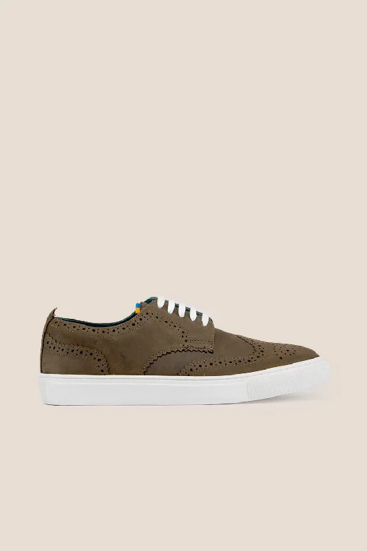 Men's casual shoes with a rubber toe cap for protectionStan Khaki