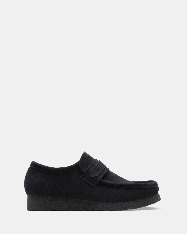 Men's loafers with a leather lining for comfortWallabee Loafer (m) Black Suede