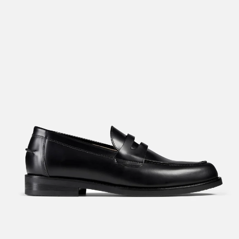 Men's loafers with a memory foam insoleWilde Black Penny Loafer - Men's
