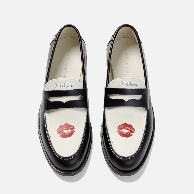 Men's loafers with a moc - toe designWilde Kiss Penny Loafer - Men's