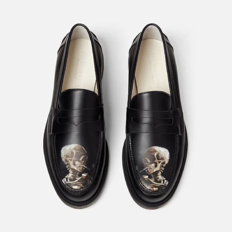 Men's loafers with a perforated leather upper for ventilationWilde Skull Penny Loafer - Men's
