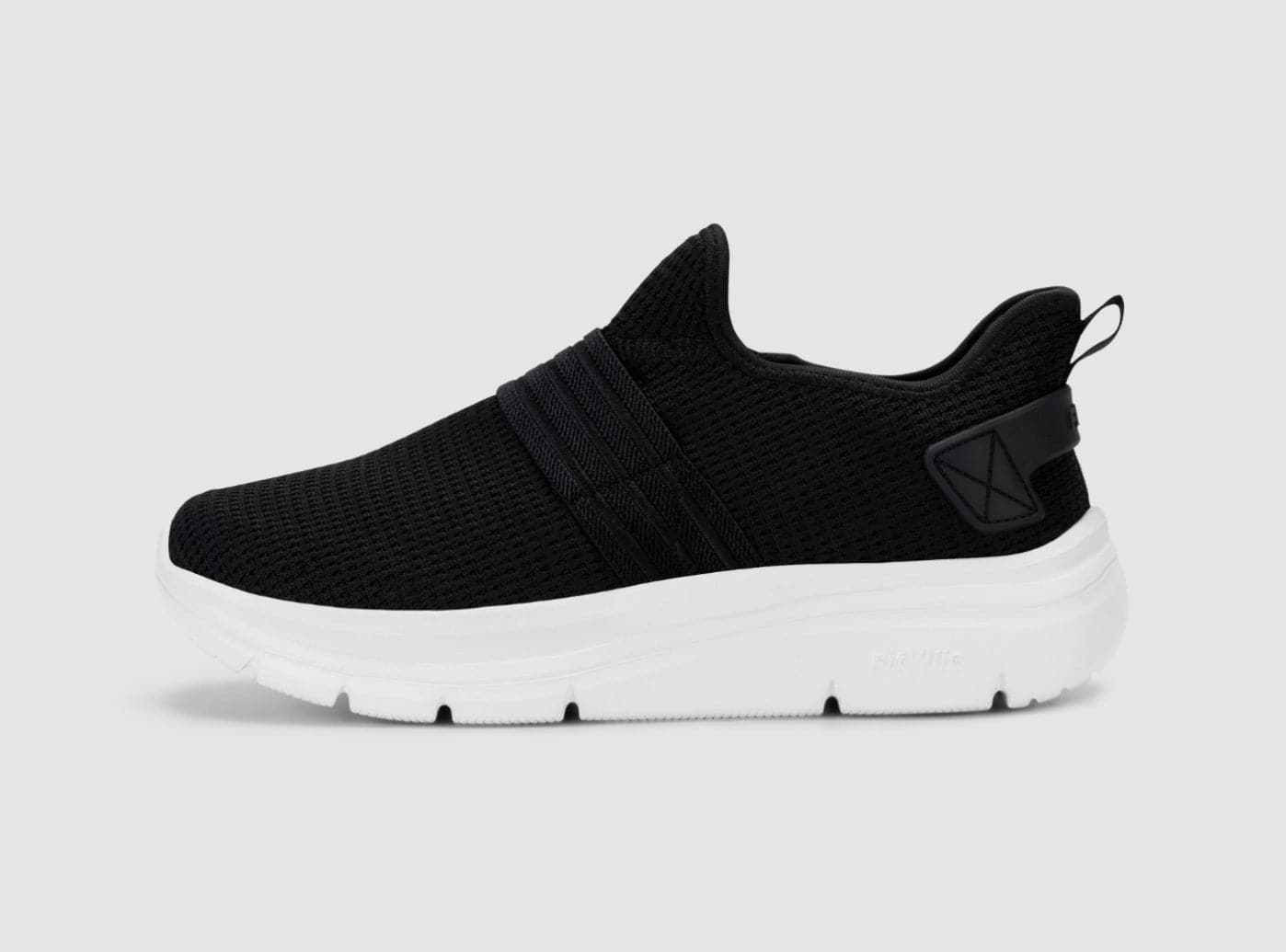 Men's running shoes with a breathable liningFitVille Men's Cloud Wanderer Slip-On V3