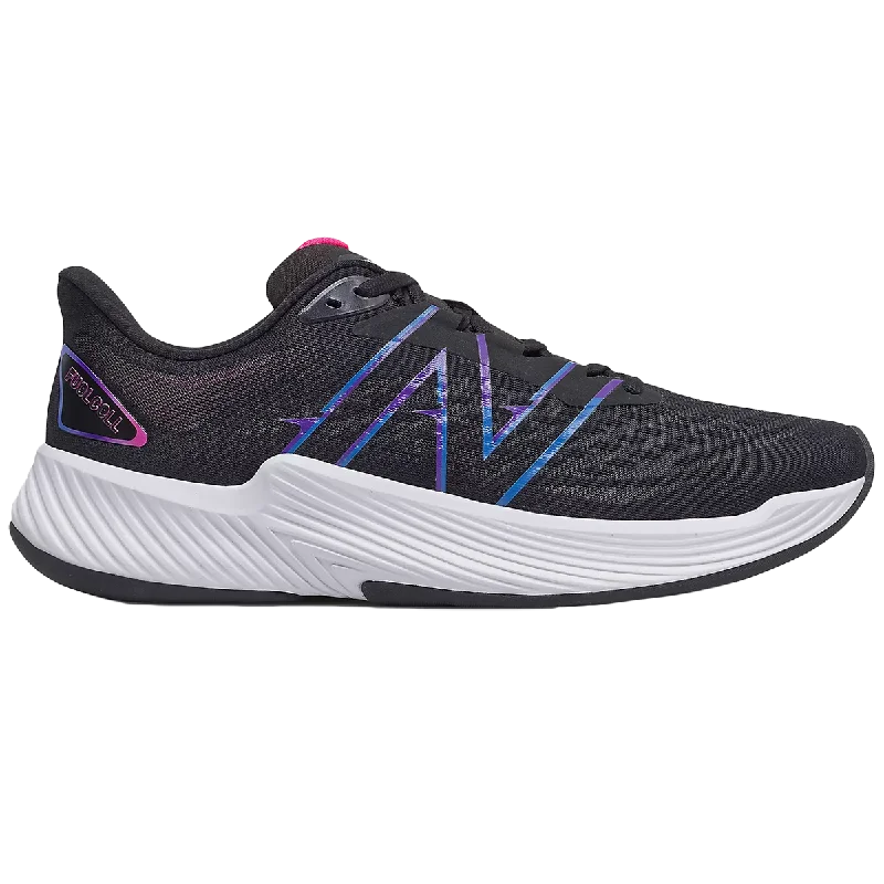 Men's running shoes with a speed - lacing systemMen's FuelCell Prism v2