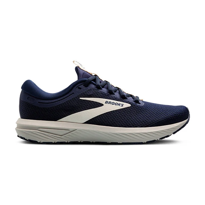 Men's running shoes with a padded heel collarMen's Brooks Revel 7