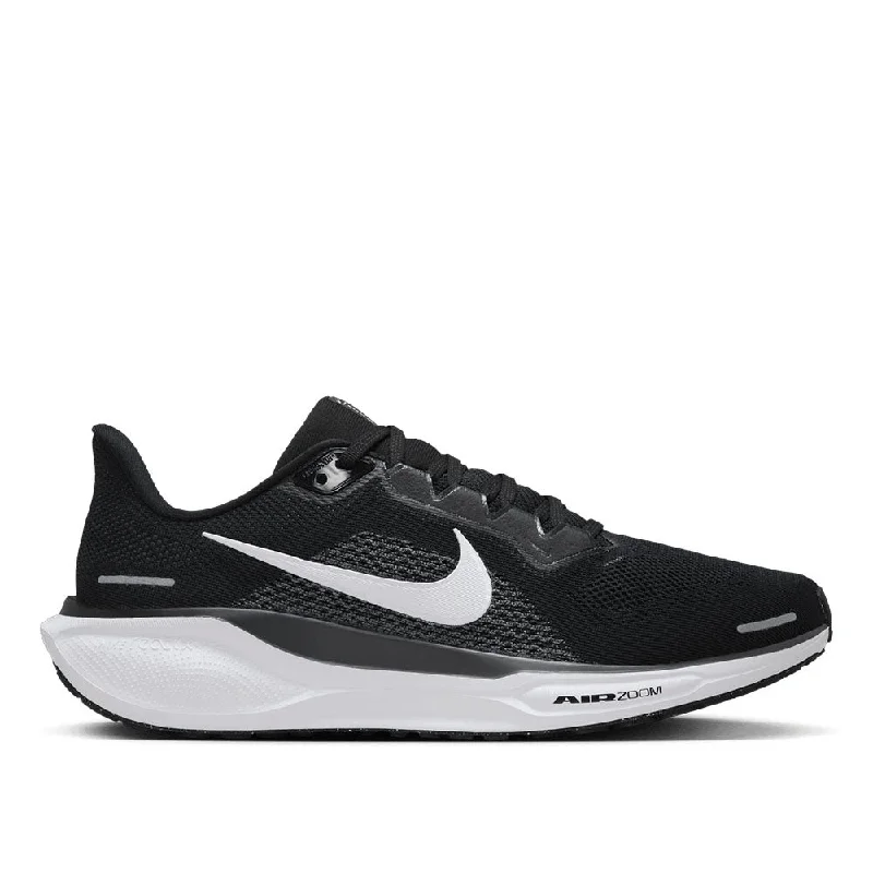 Trail - running men's shoes with a rugged outsoleNike Men's Pegasus 41 Road Running Shoes