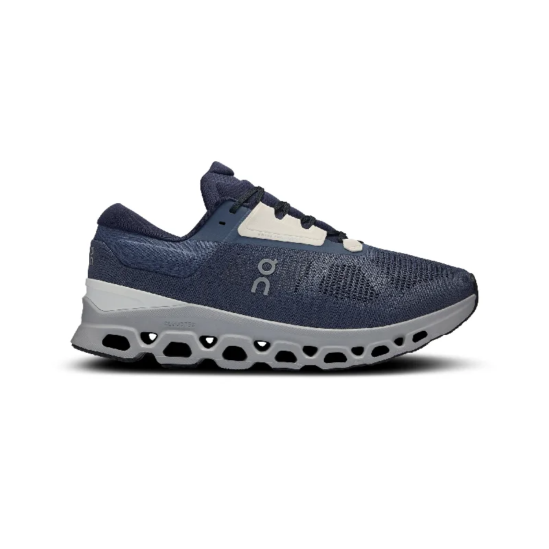 Men's running shoes with a removable insole for customizationCloudstratus 3 Running Shoes Men's running shoes with a removable insole for customizationCloudstratus 3 Running Shoes