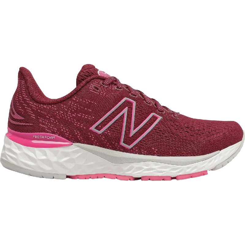 Men's running shoes with a padded heel collarWomen's Fresh Foam 880 v11