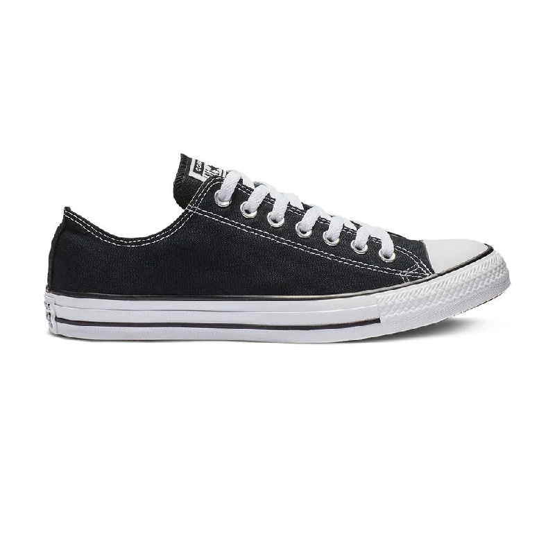Men's sneakers with a reflective stripe for visibilityConverse Chuck Taylor All Star Classic Unisex Low Top Men's sneakers with a reflective stripe for visibilityConverse Chuck Taylor All Star Classic Unisex Low Top