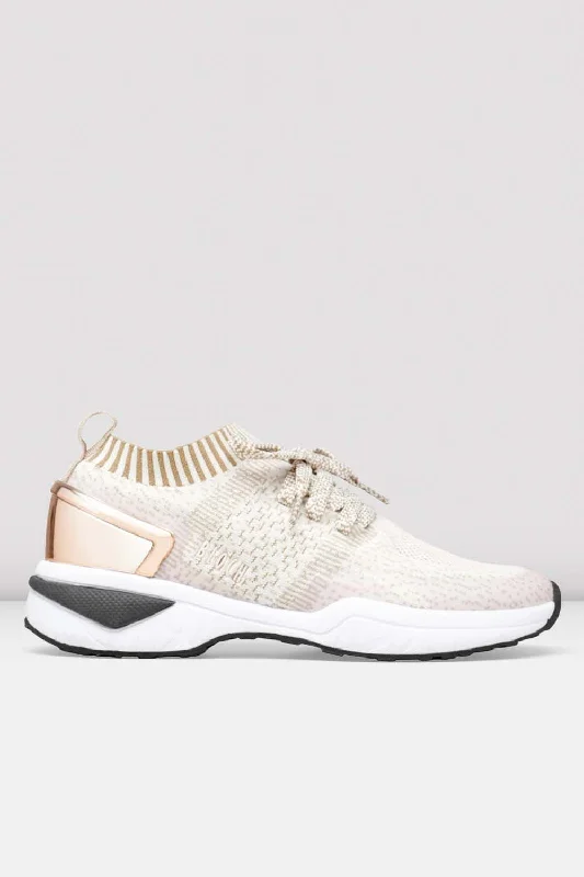 Men's sneakers with a removable insole for customizationLadies Alcyone Sneaker