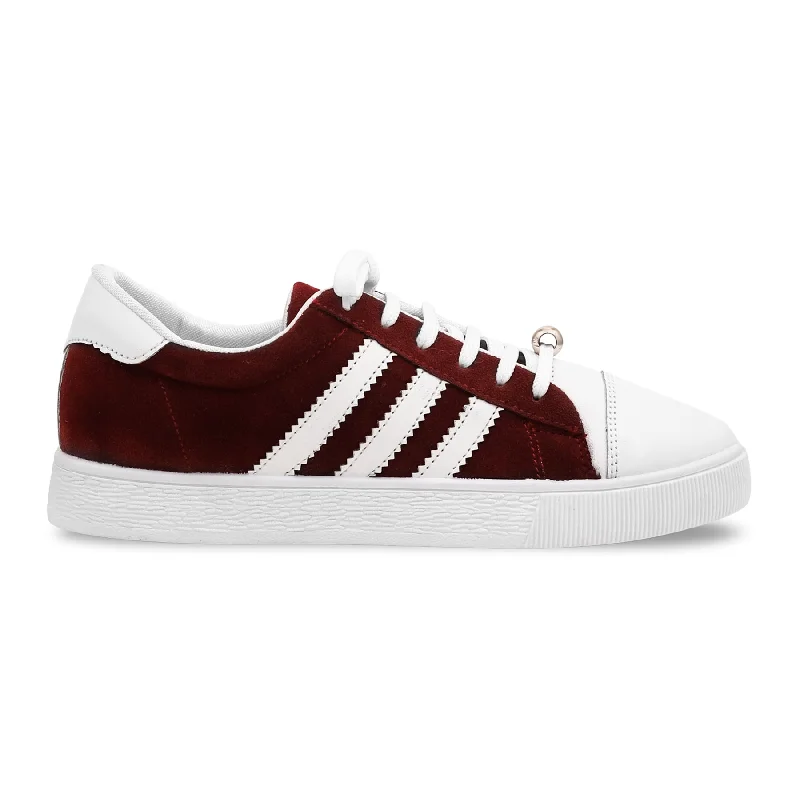 Men's high - top sneakers with a canvas upperMaroon Casual Sneaker AT7206