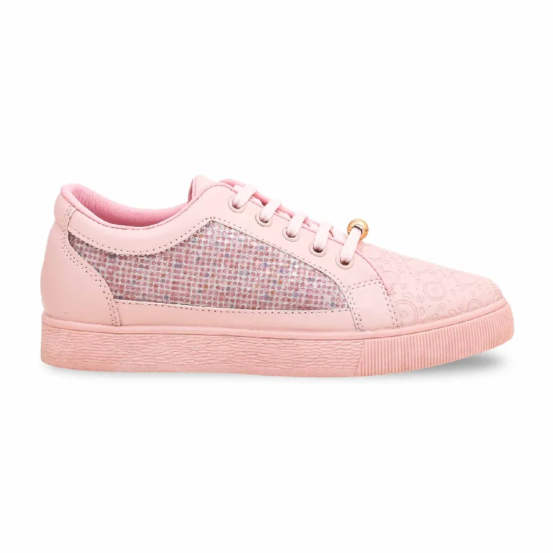 Men's sneakers with a reflective stripe for visibilityPink Casual Sneaker AT7276