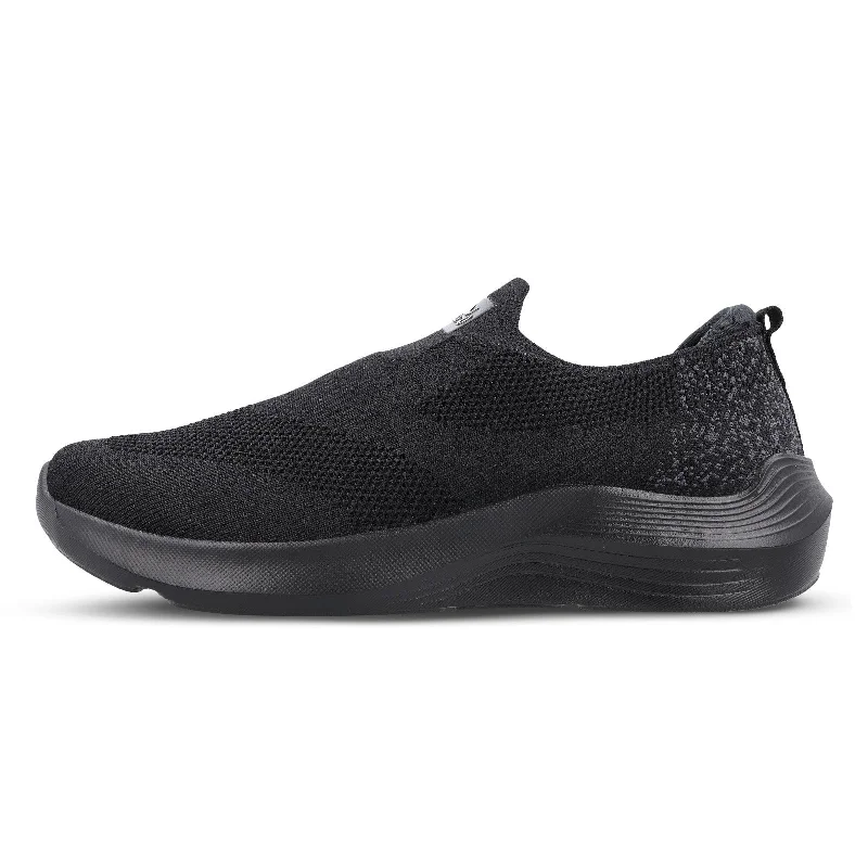 Men's walking shoes with a wide toe box for comfortWalkaroo Men Pull-on Belly Shoes - WS9539 Black Men's walking shoes with a wide toe box for comfortWalkaroo Men Pull-on Belly Shoes - WS9539 Black
