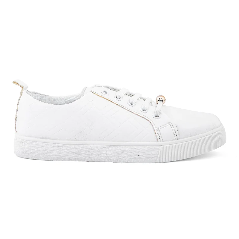 Men's sneakers with a chunky sole for a trendy lookWhite Casual Sneaker AT7332