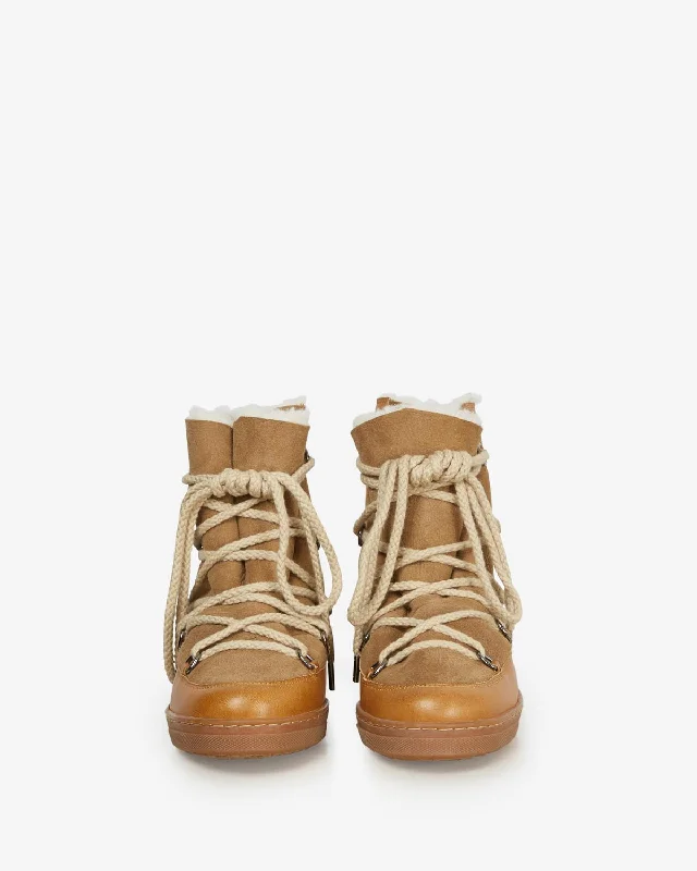 Zip - up men's ankle boots for easy on and offNowles Snow Boots
