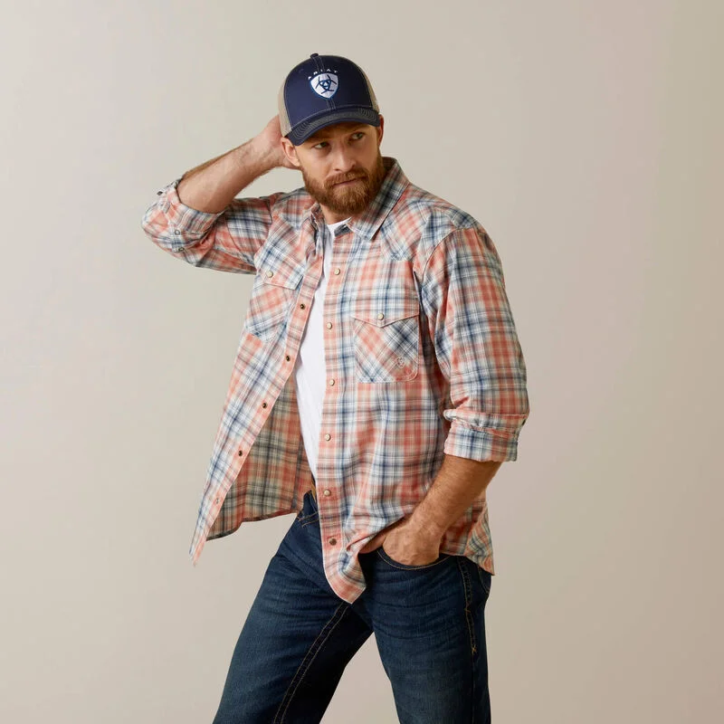 Men's western boots with a scalloped edge and a pull - on strapAriat® Men's "Hantioch Retro" Snap Long Sleeve Western Shirt