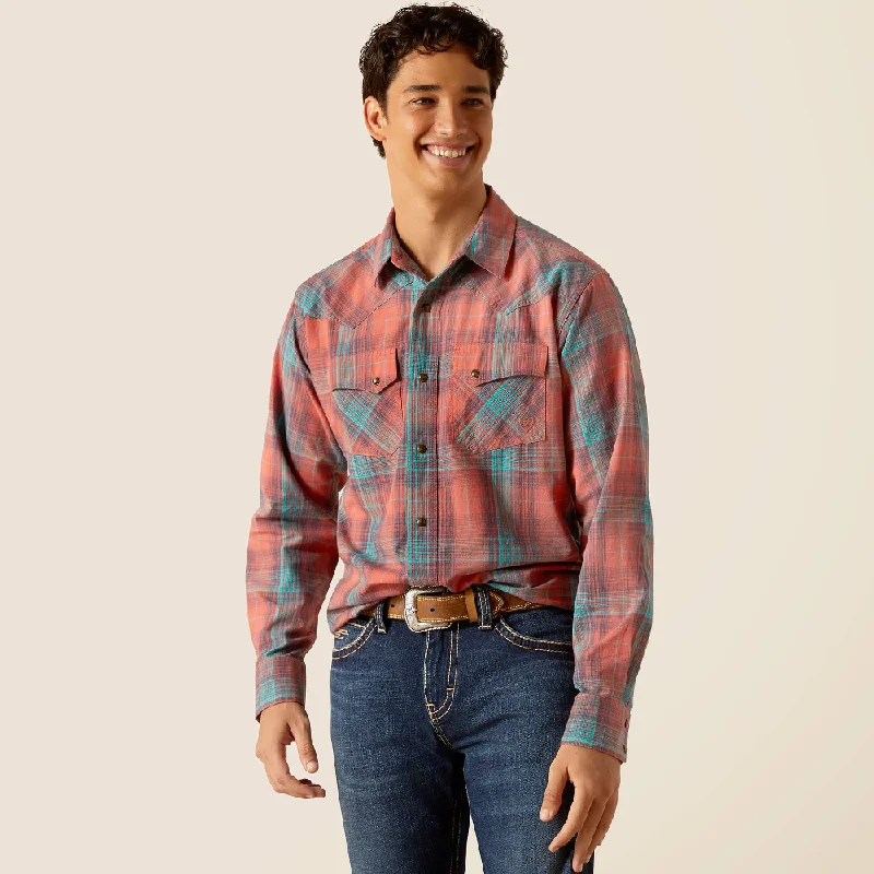 Men's western boots with a scalloped edge and a pull - on strapAriat® Men's "Hernan" Retro Fit Western Shirt - Burnt Sienna