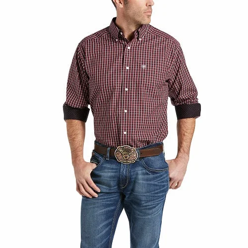 Men's western boots with a high - quality leather upper and a suede liningAriat Men's Wrinkle Free "Arlo" Classic Fit Shirt