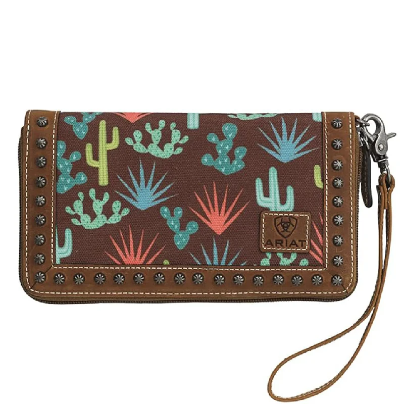 Men's genuine leather western boots with a snake - skin inlayAriat Cactus Cruiser Clutch