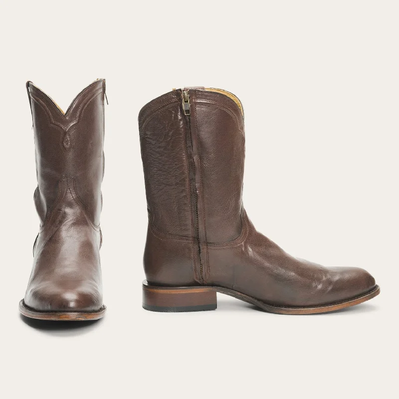 Men's western boots with a traditional western boot silhouette and a polished shineRancher Zip Roper