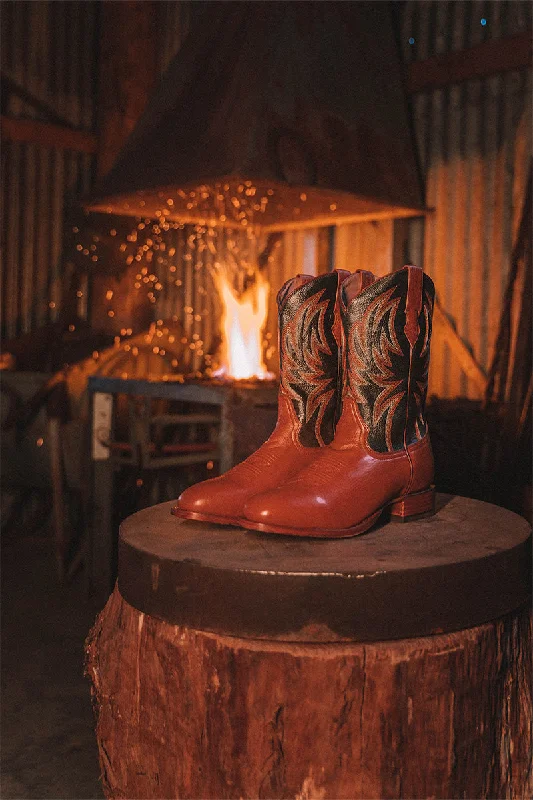 Men's western boots with a traditional western boot silhouette and a polished shineWarwick Mens Boot - Green